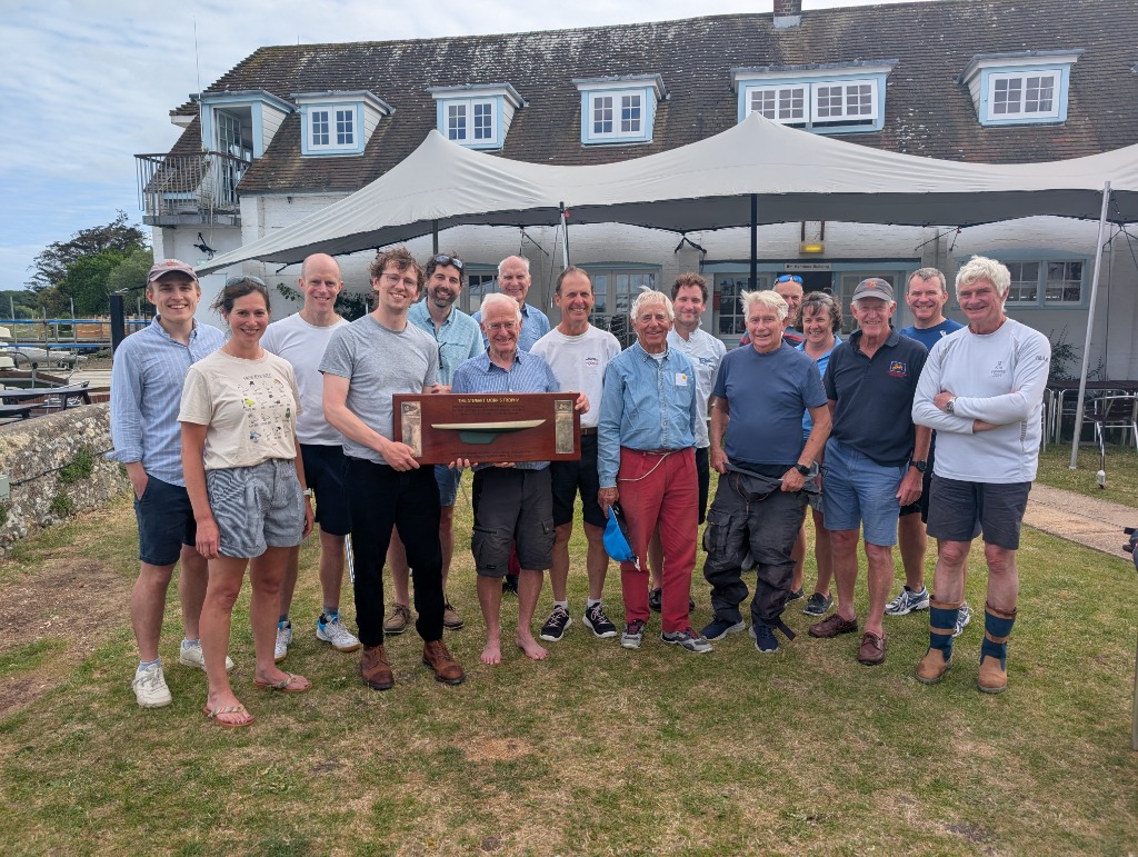 Group photo with the Steward Morris Trophy